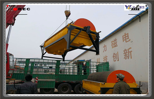 濕式磁選機，磁選機廠家生產高大上的濕式磁選機_釩鈦鐵礦磁選機廠家生產高大上的濕式磁選機型號參數及磁場強度