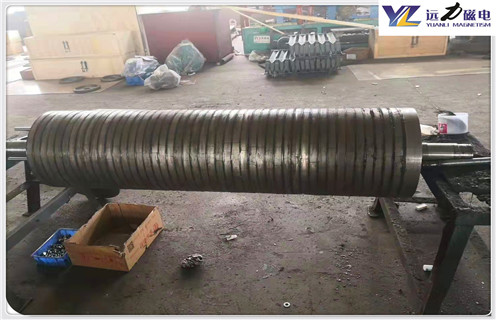 石英砂磁選機，引起石英砂磁選機故障的因素有哪些_釩鈦鐵礦引起石英砂磁選機故障的因素有哪些型號參數(shù)及磁場強度 