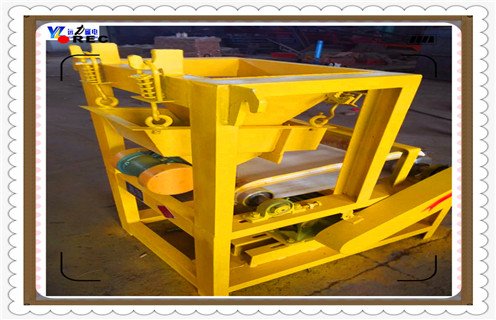 石英砂磁選機(jī)，石英砂磁選機(jī)采取什么樣的淘汰標(biāo)準(zhǔn)_結(jié)構(gòu)原理圖_石英砂磁選機(jī)采取什么樣的淘汰標(biāo)準(zhǔn)能選三氧化二鐵嗎