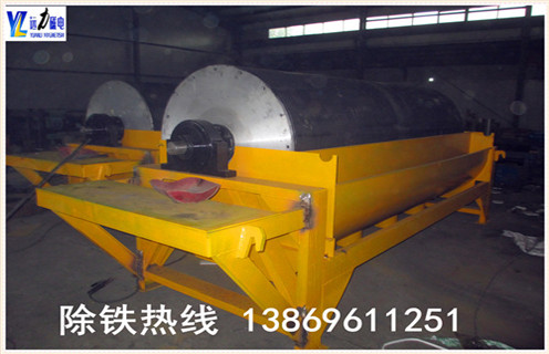 干式選鐵磁選機，干式選鐵磁選機的發(fā)展離不開企業(yè)的創(chuàng)新_干式選鐵磁選機的發(fā)展離不開企業(yè)的創(chuàng)新發(fā)展工作視頻皮帶及結(jié)構(gòu)價格 