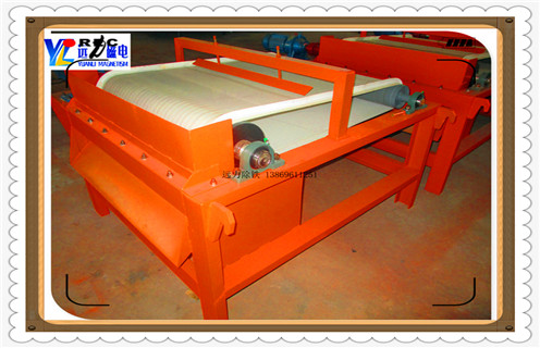干式磁選機，廣西干式錳礦磁選機_推薦合適廠家皮帶及結(jié)構(gòu)價格，廣西干式錳礦磁選機 