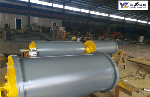 永磁滾筒，山東永磁滾筒磁選機(jī)，山東永磁滾筒磁選機(jī)多少錢一個(gè)工作原理